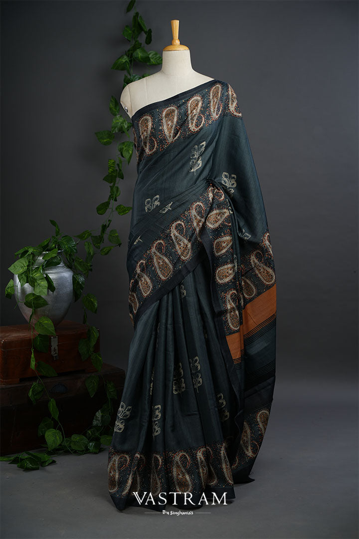 Midnight Green Lightweight Silk Printed Saree With Floral-Paisley Designs