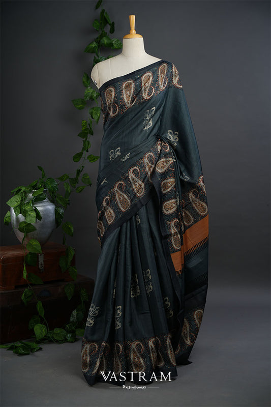 Midnight Green Lightweight Silk Printed Saree With Floral-Paisley Designs