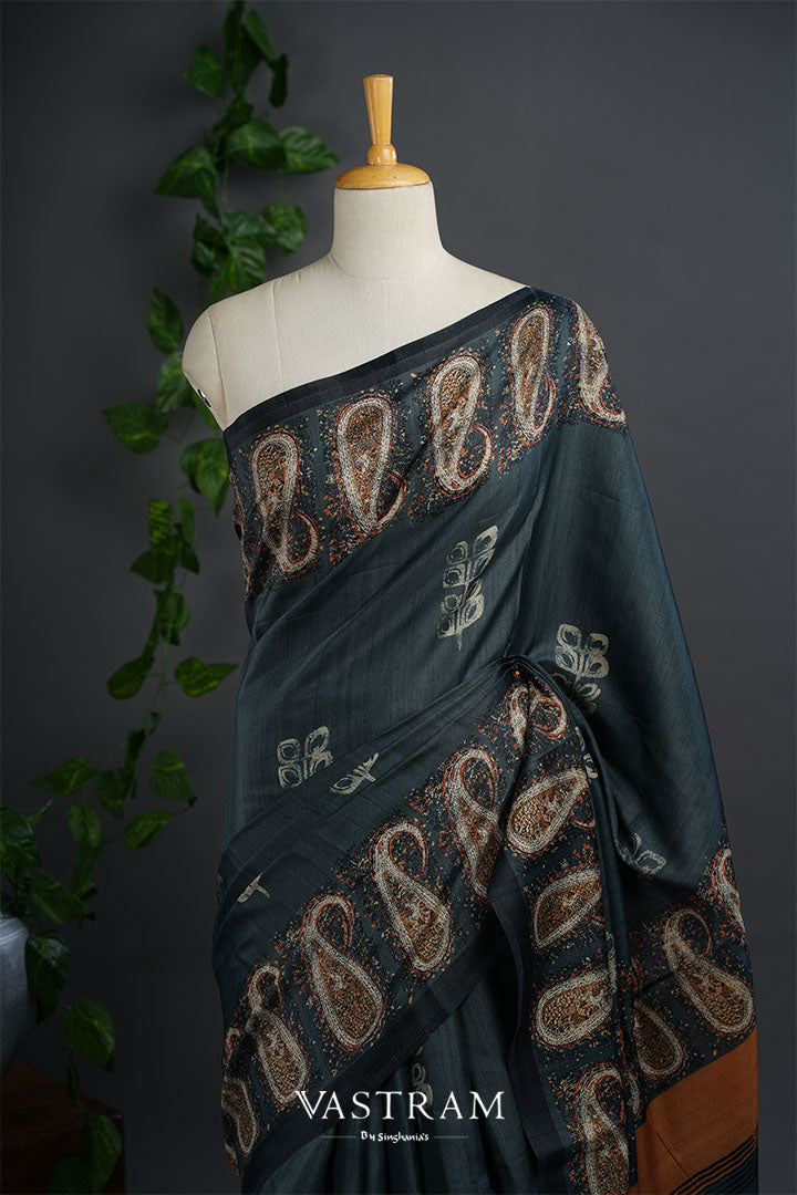 Midnight Green Lightweight Silk Printed Saree With Floral-Paisley Designs