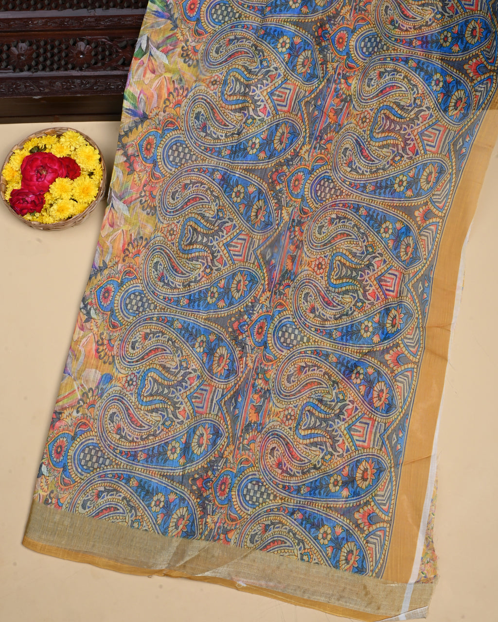 Green Color Lenin Saree