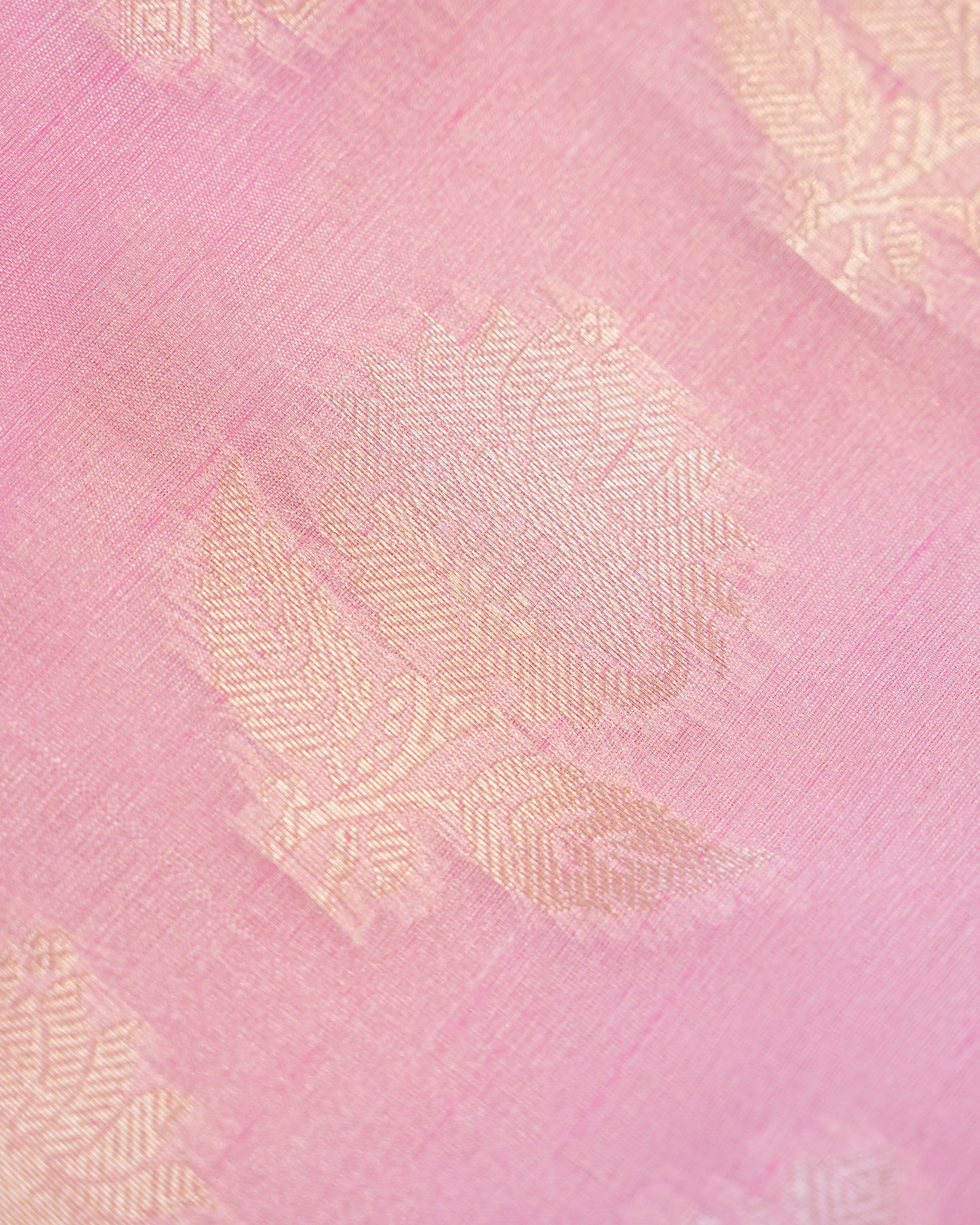 Pink color Silk Saree