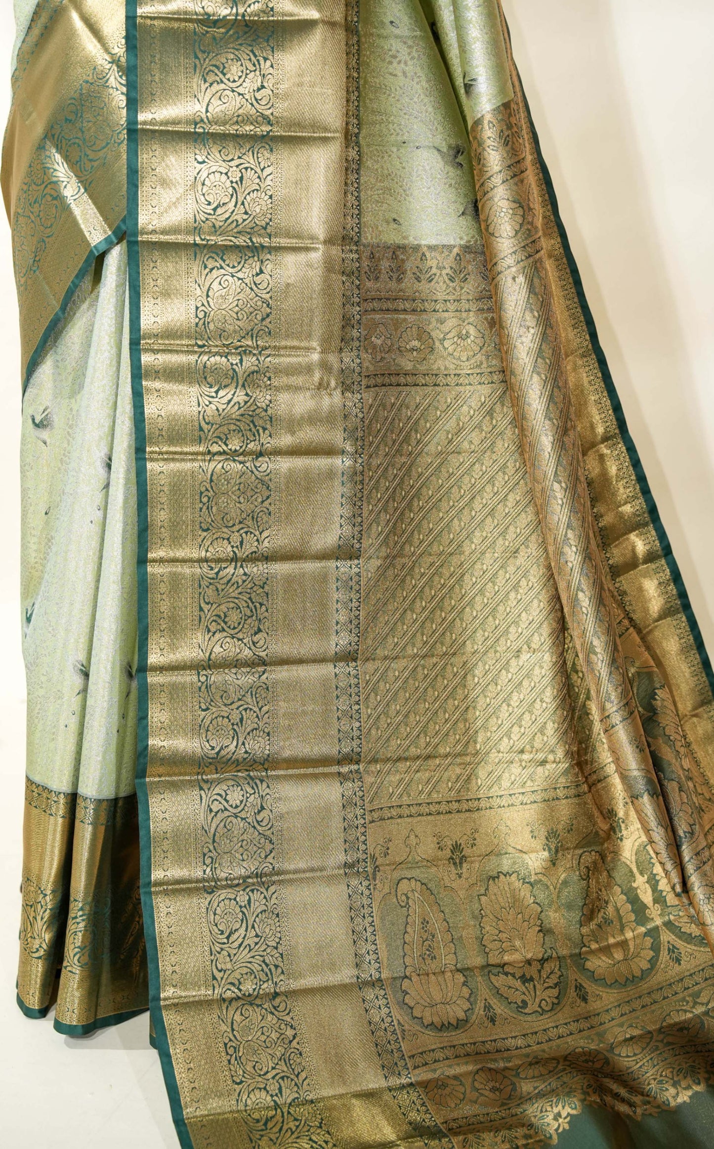 Ferozi Kanchipuram Saree