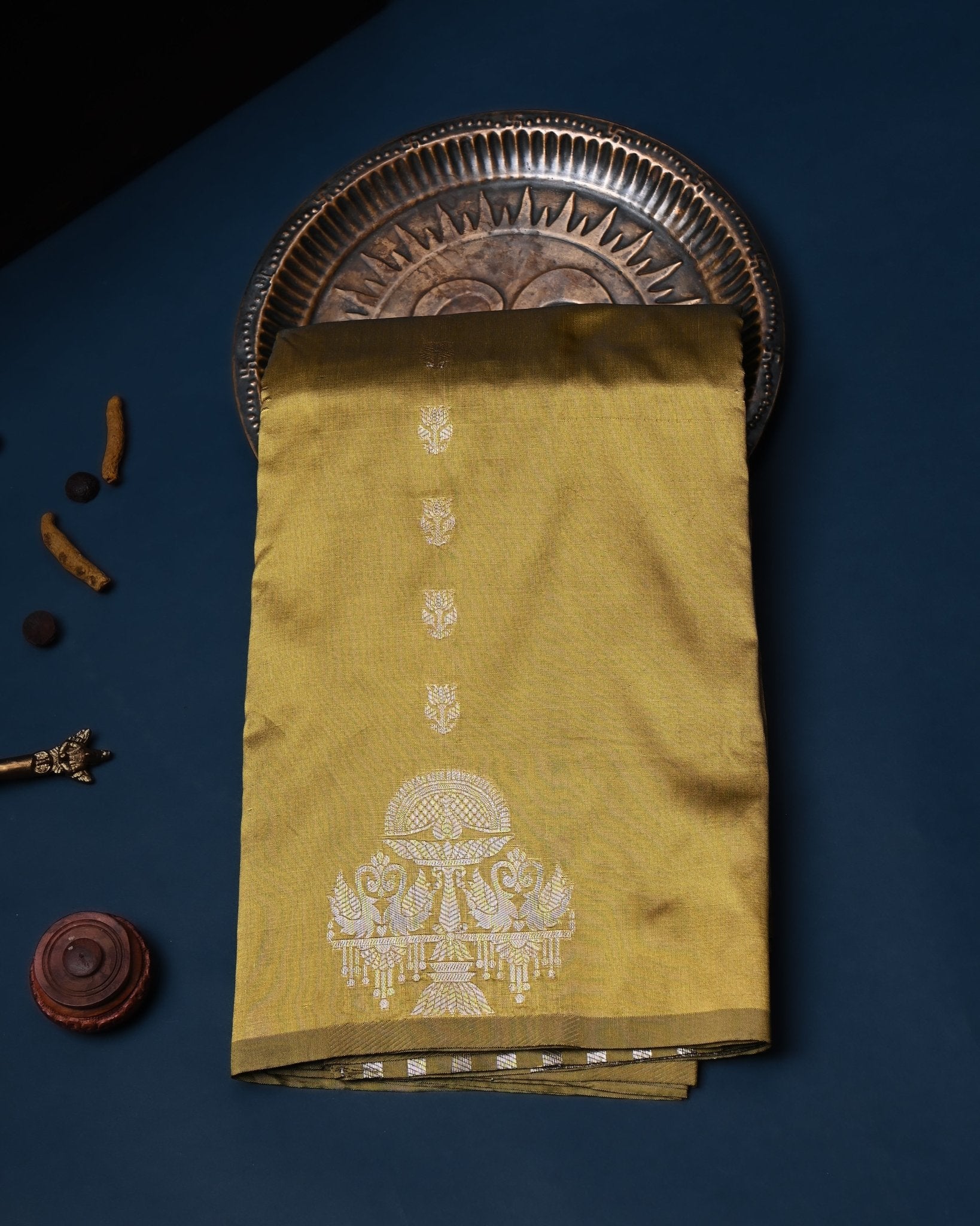 banarsi saree - Shop Vastram