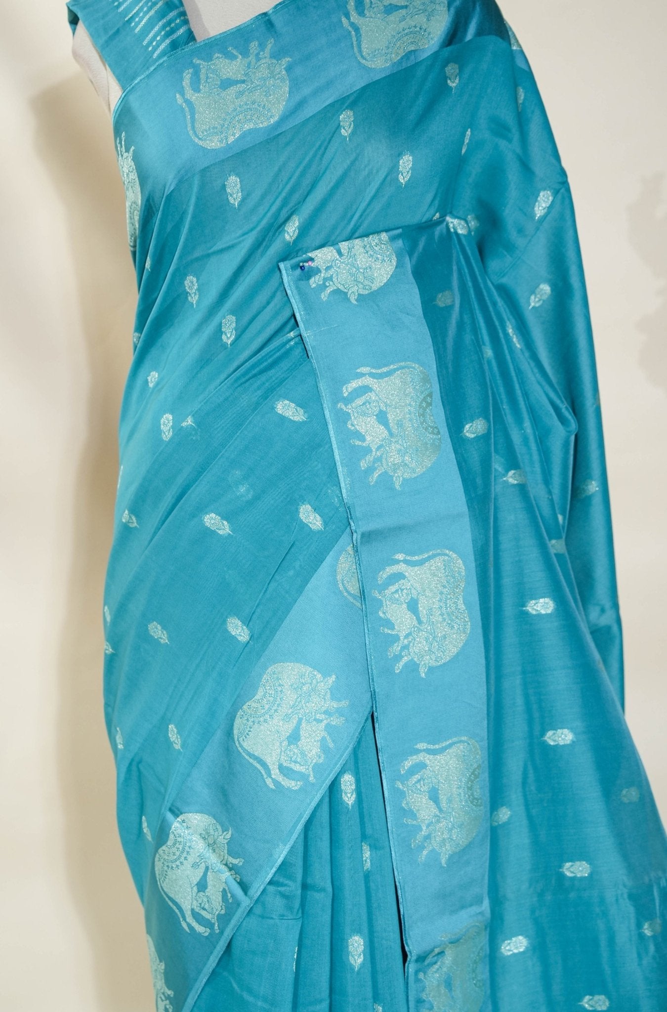 Ferozi Banarasi Silk Saree - Shop Vastram