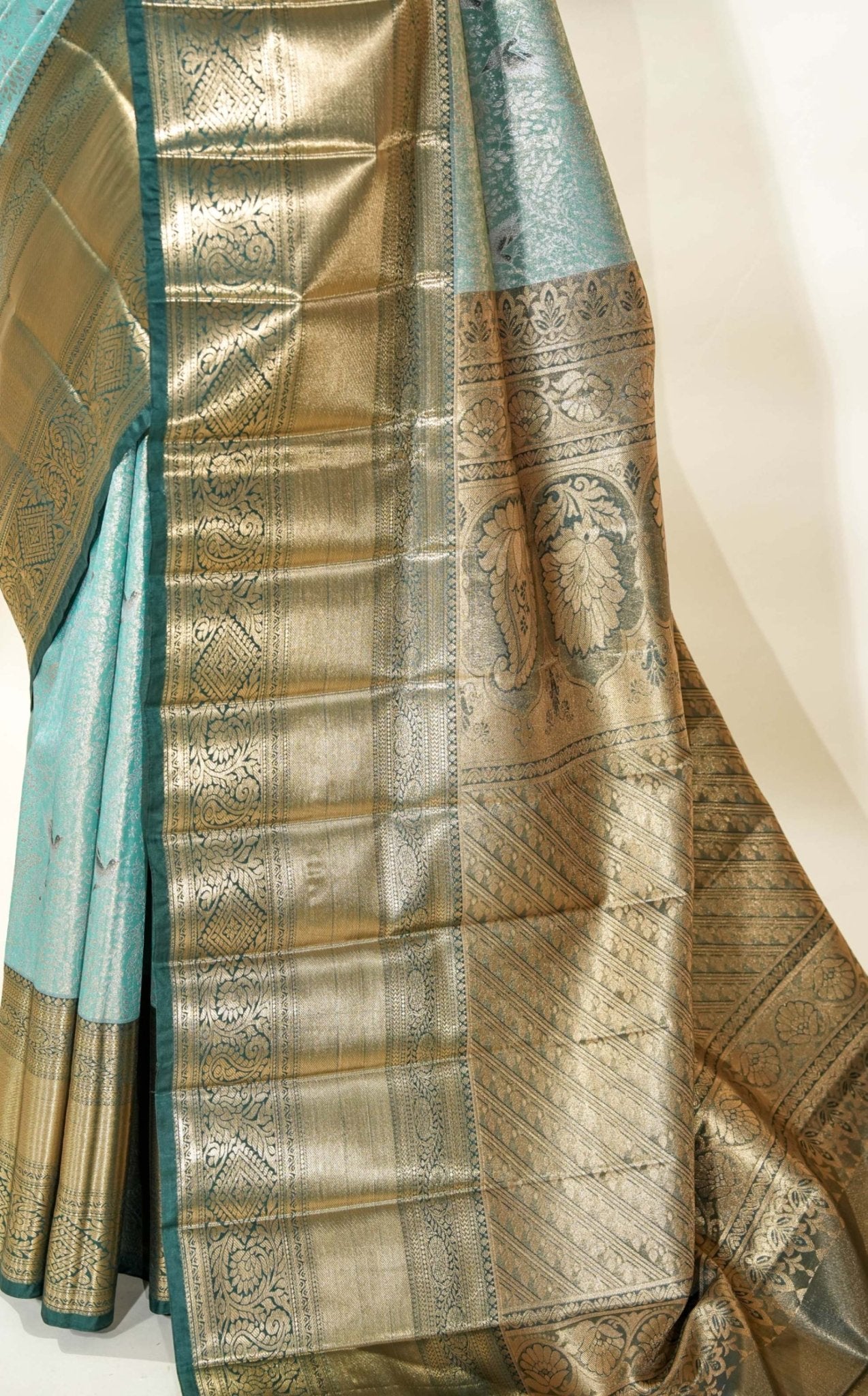 Ferozi Kanchipuram Saree - Shop Vastram