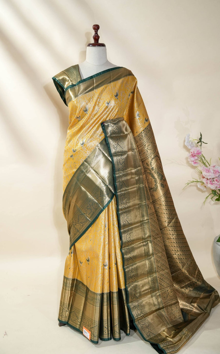Gold Kanchipuram Saree - Shop Vastram