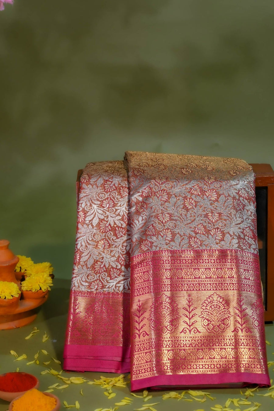 Gold Kanchipuram Saree - Shop Vastram