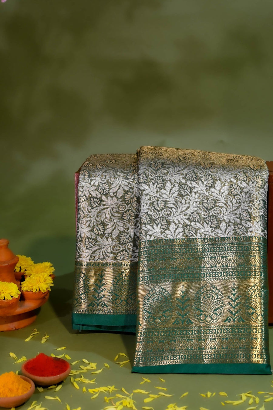 Gold Kanchipuram Saree - Shop Vastram