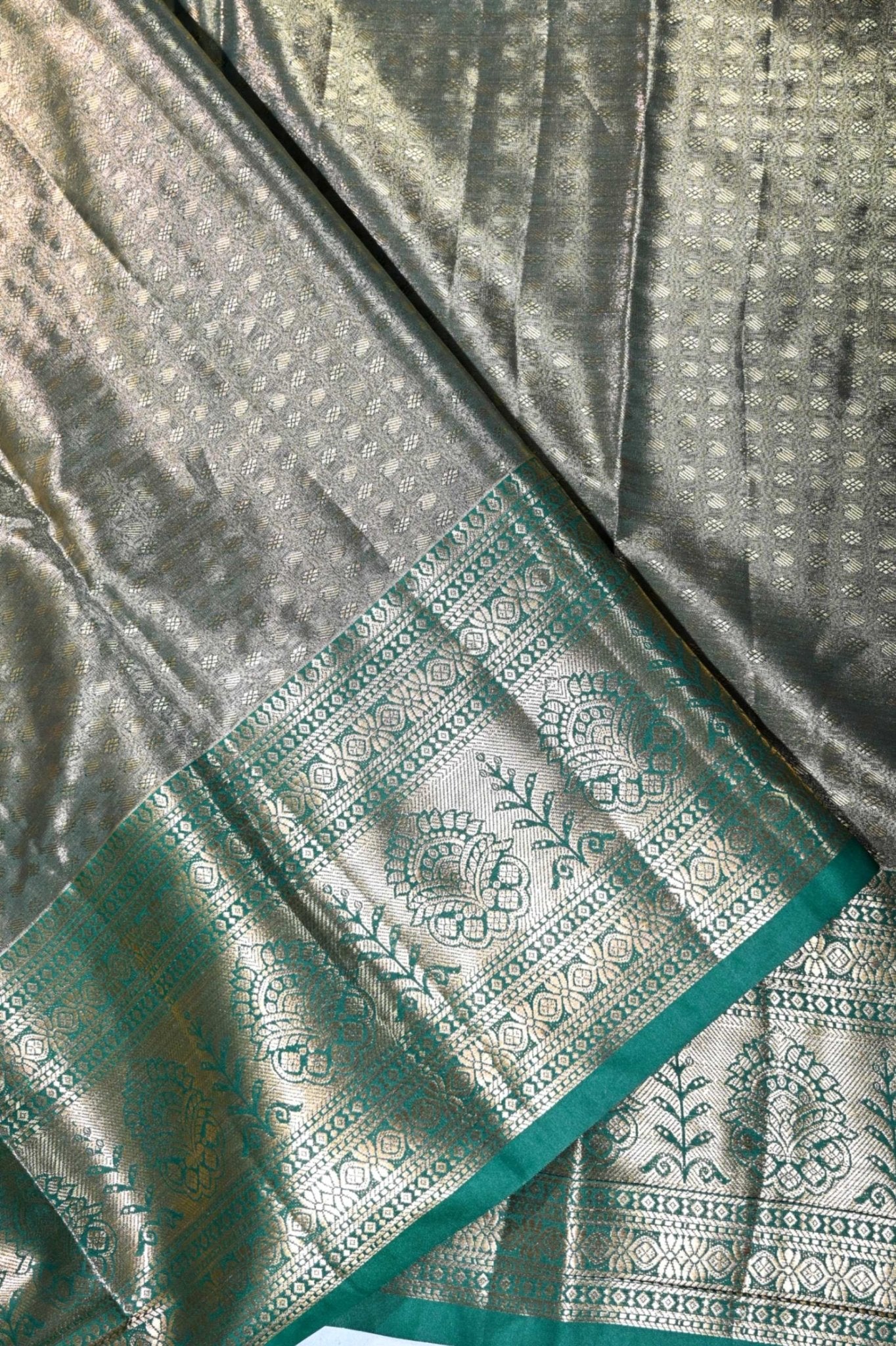Gold Kanchipuram Saree - Shop Vastram