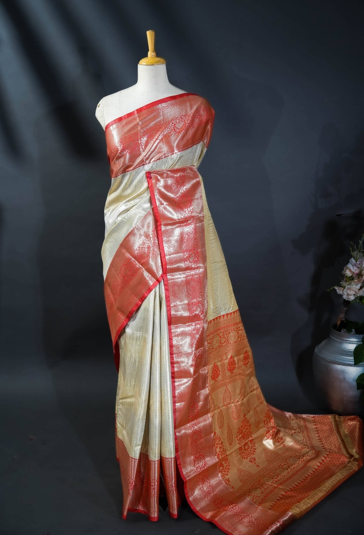 Gold Kanchipuram Saree - Shop Vastram