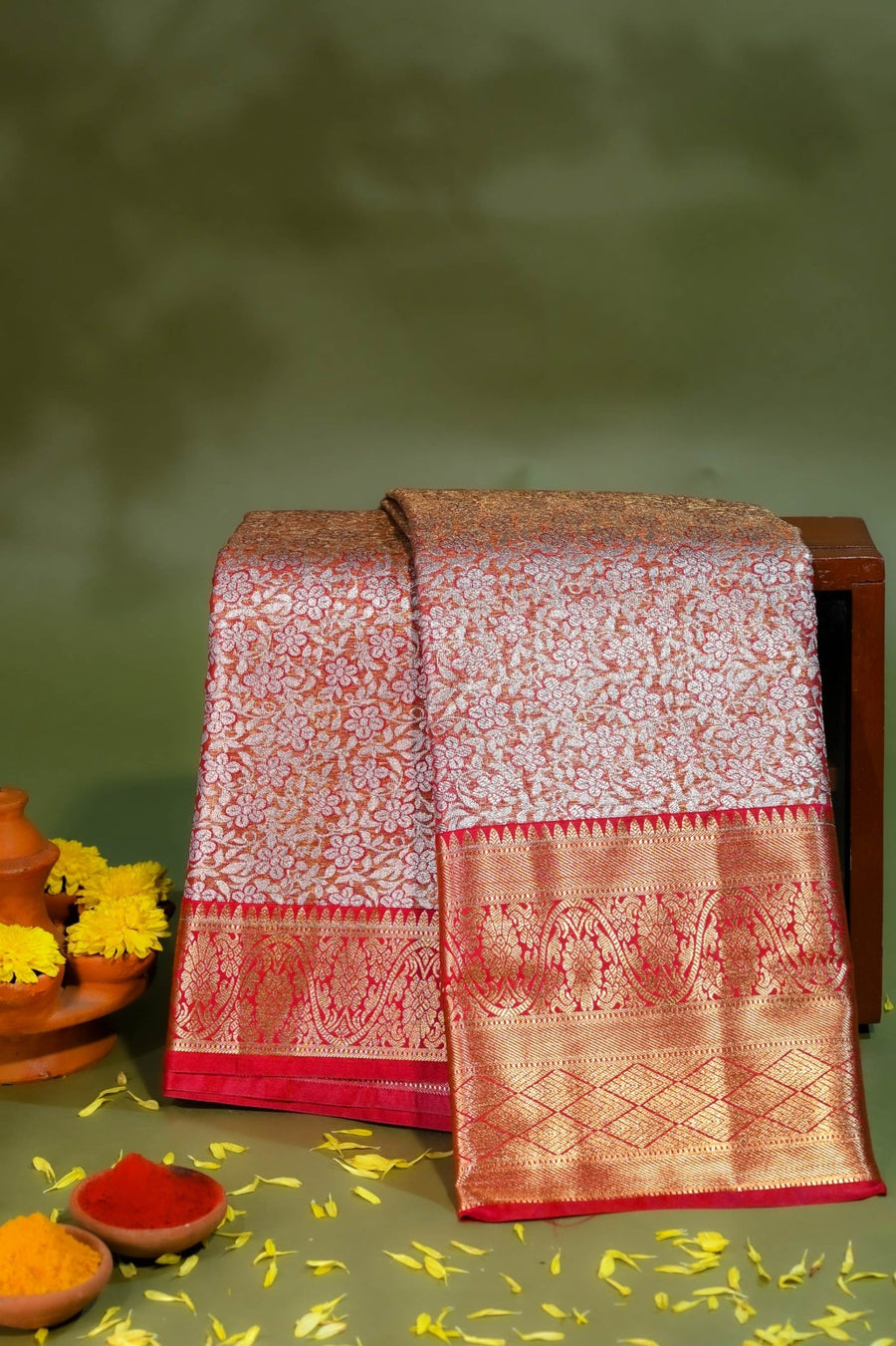 Gold Kanchipuram Saree - Shop Vastram