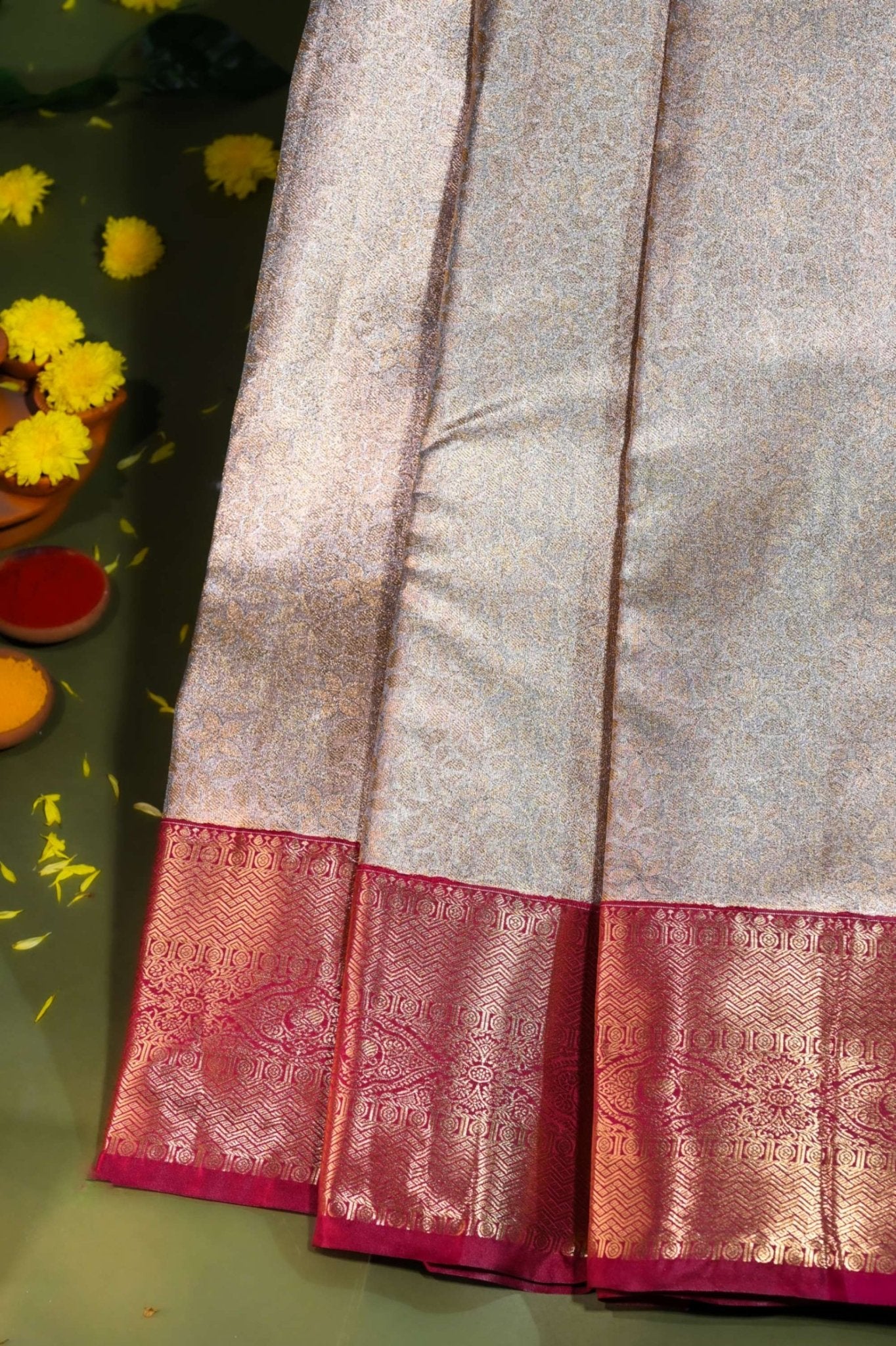 Gold Kanchipuram Saree - Shop Vastram