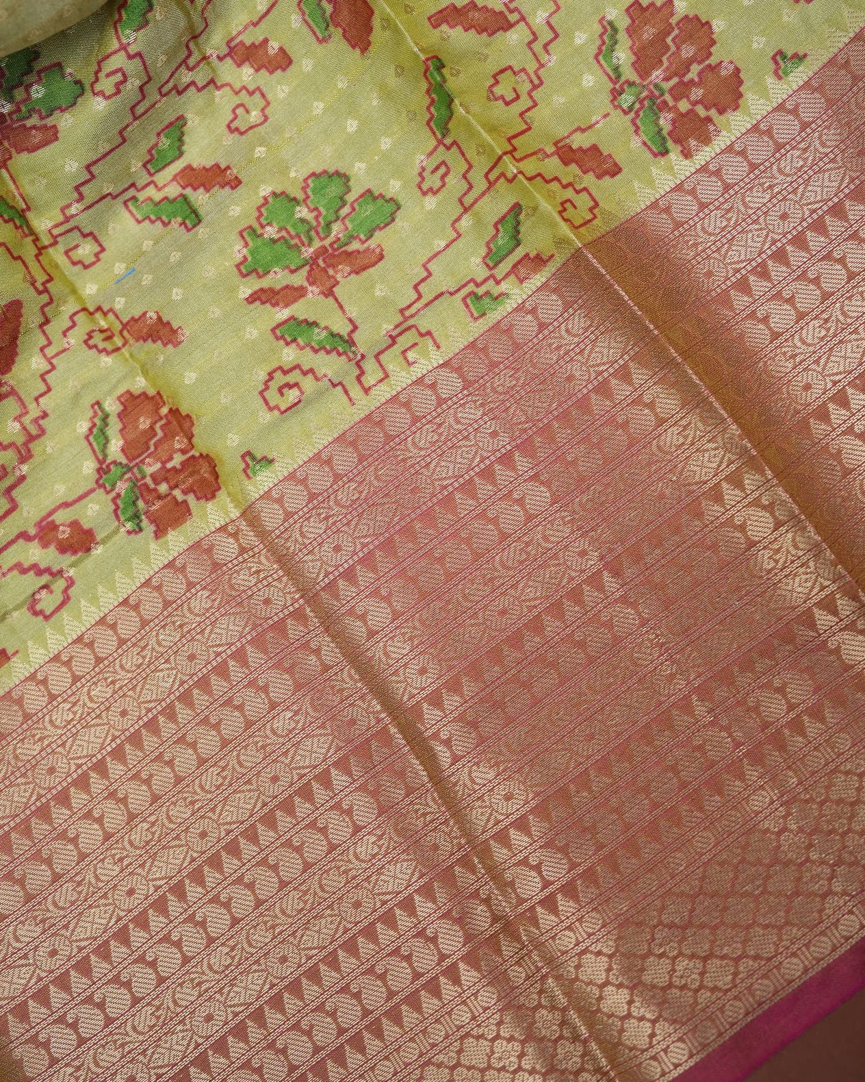 Green Color Silk Saree - Shop Vastram