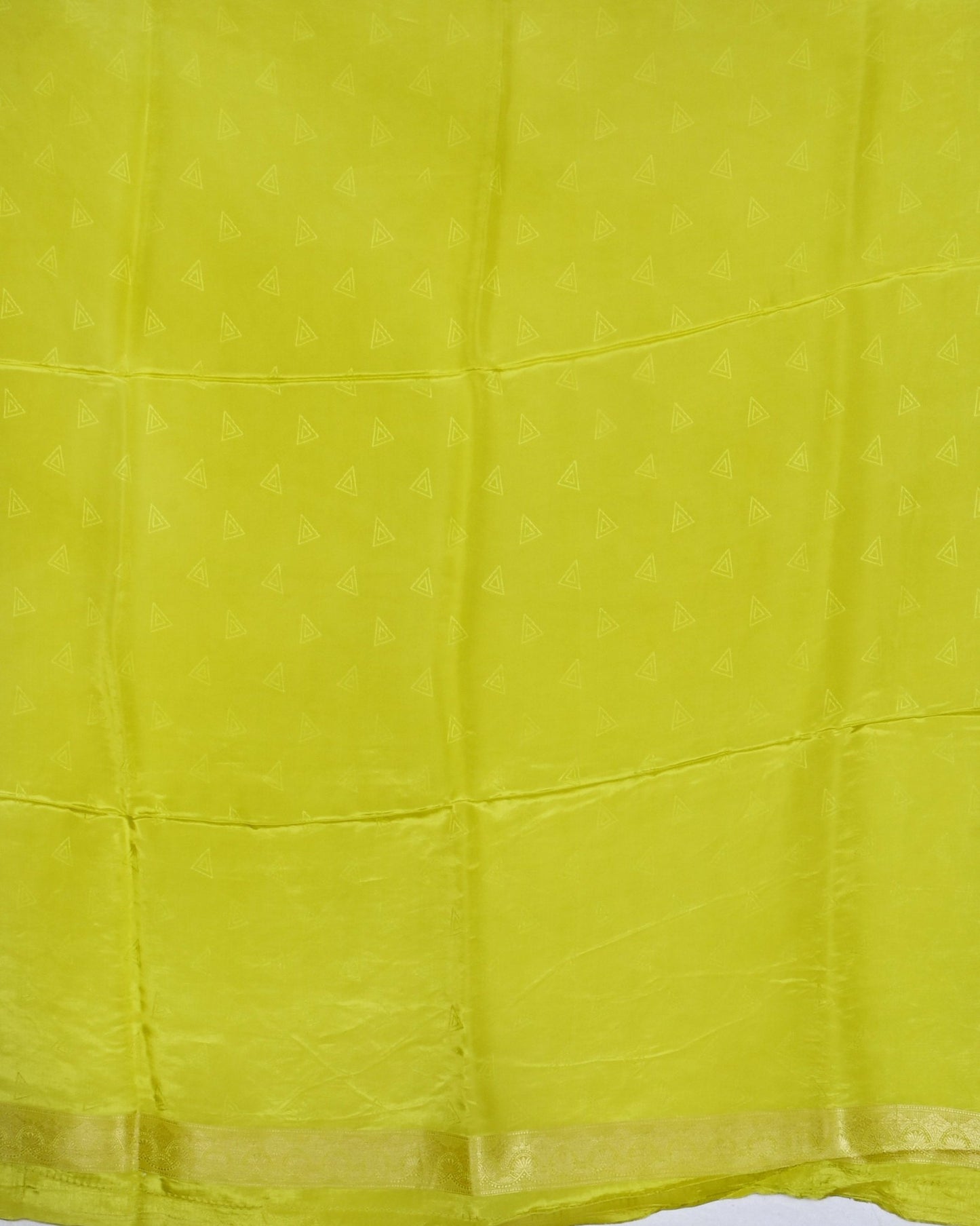 Green color Silk Saree - Shop Vastram