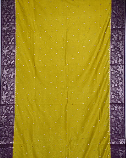 Green color Silk Saree - Shop Vastram