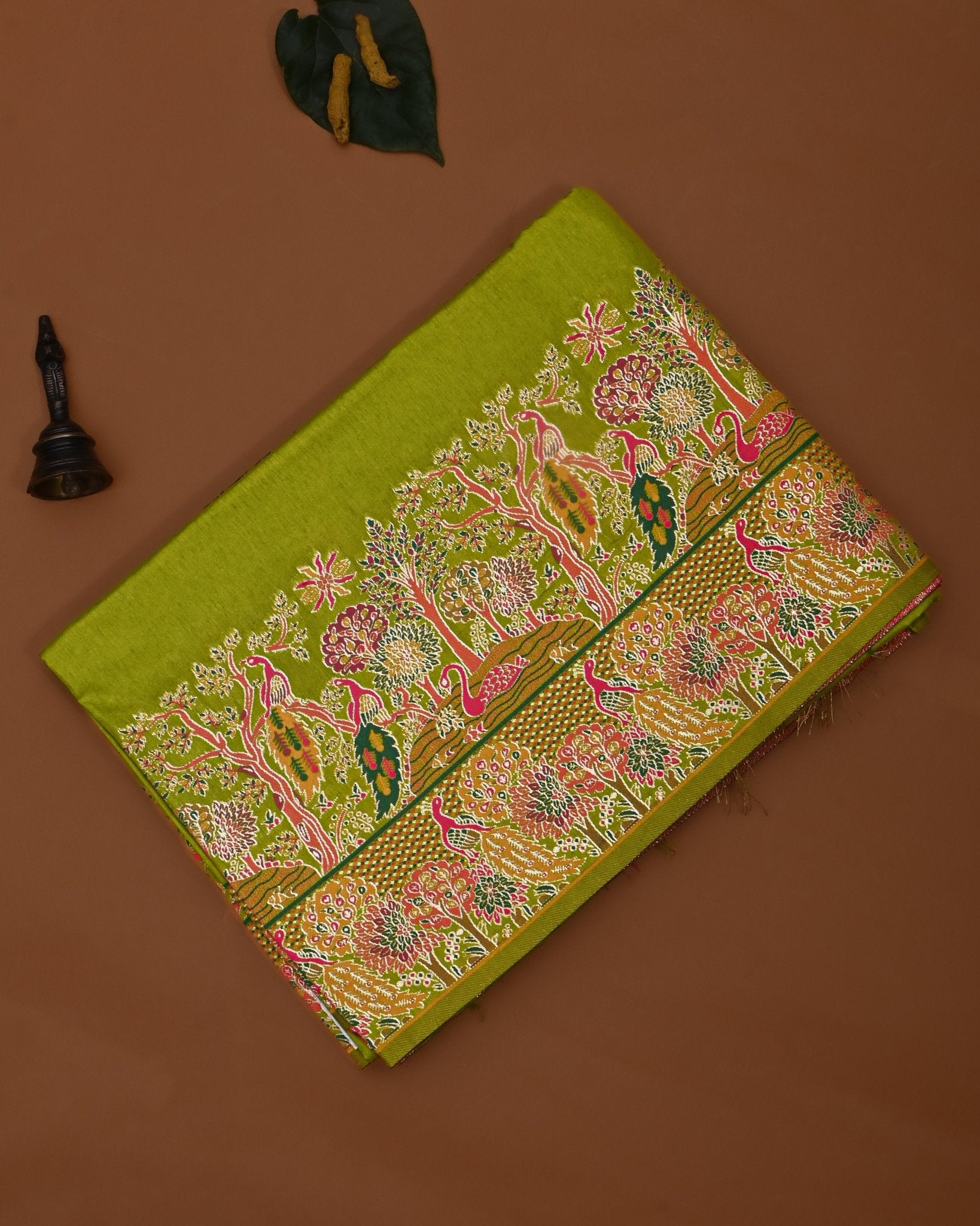 Green color Silk Saree - Shop Vastram