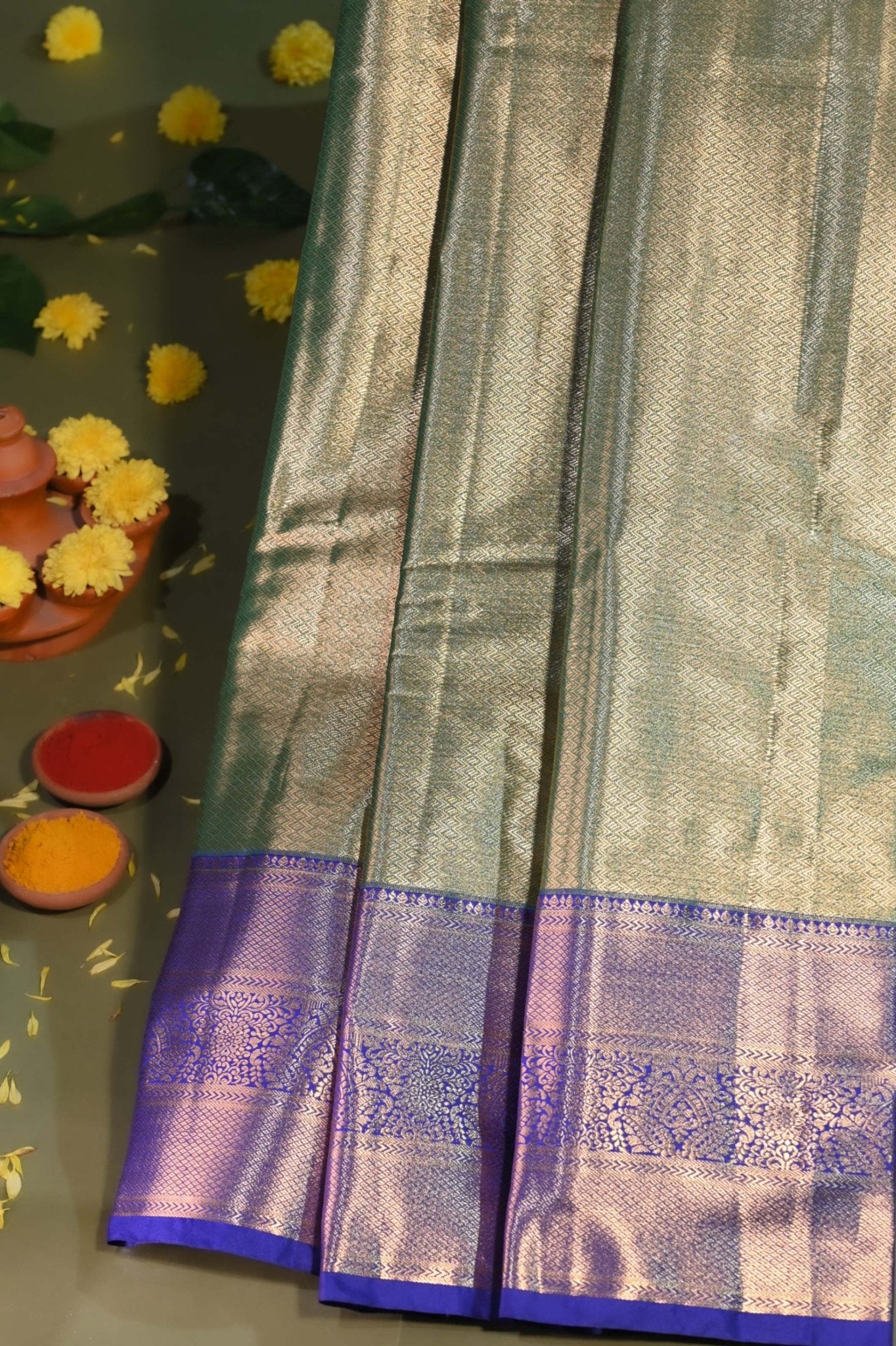 Green Kanchipuram Saree - Shop Vastram