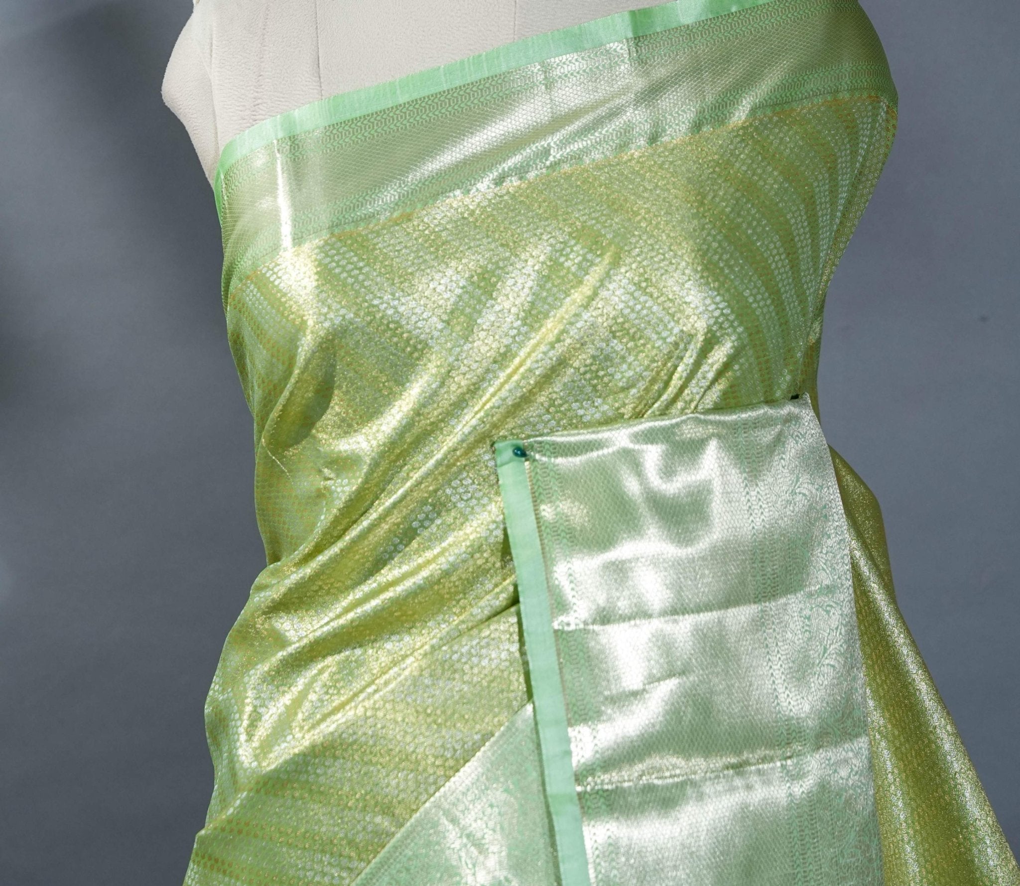 Green Kanchipuram Saree - Shop Vastram