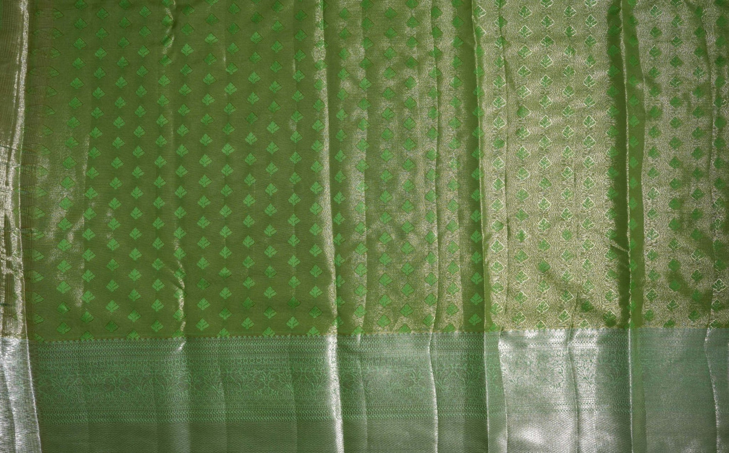 Green Kanchipuram Saree - Shop Vastram