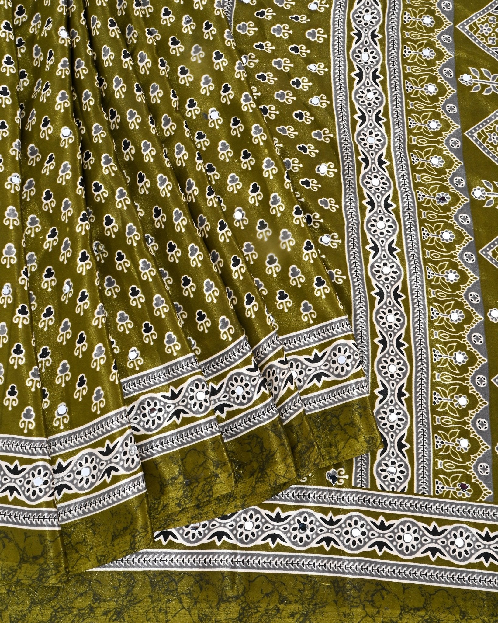 Green Silk Printed Saree - Shop Vastram