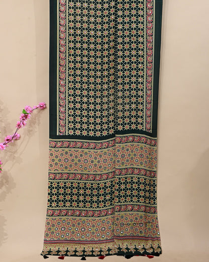 Green Silk Printed Saree - Shop Vastram