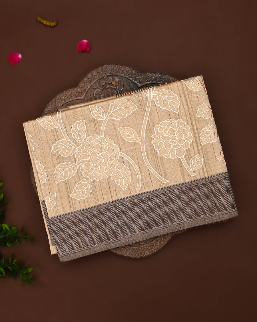 Off White color Silk Saree - Shop Vastram
