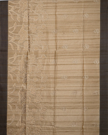 Off White color Silk Saree - Shop Vastram