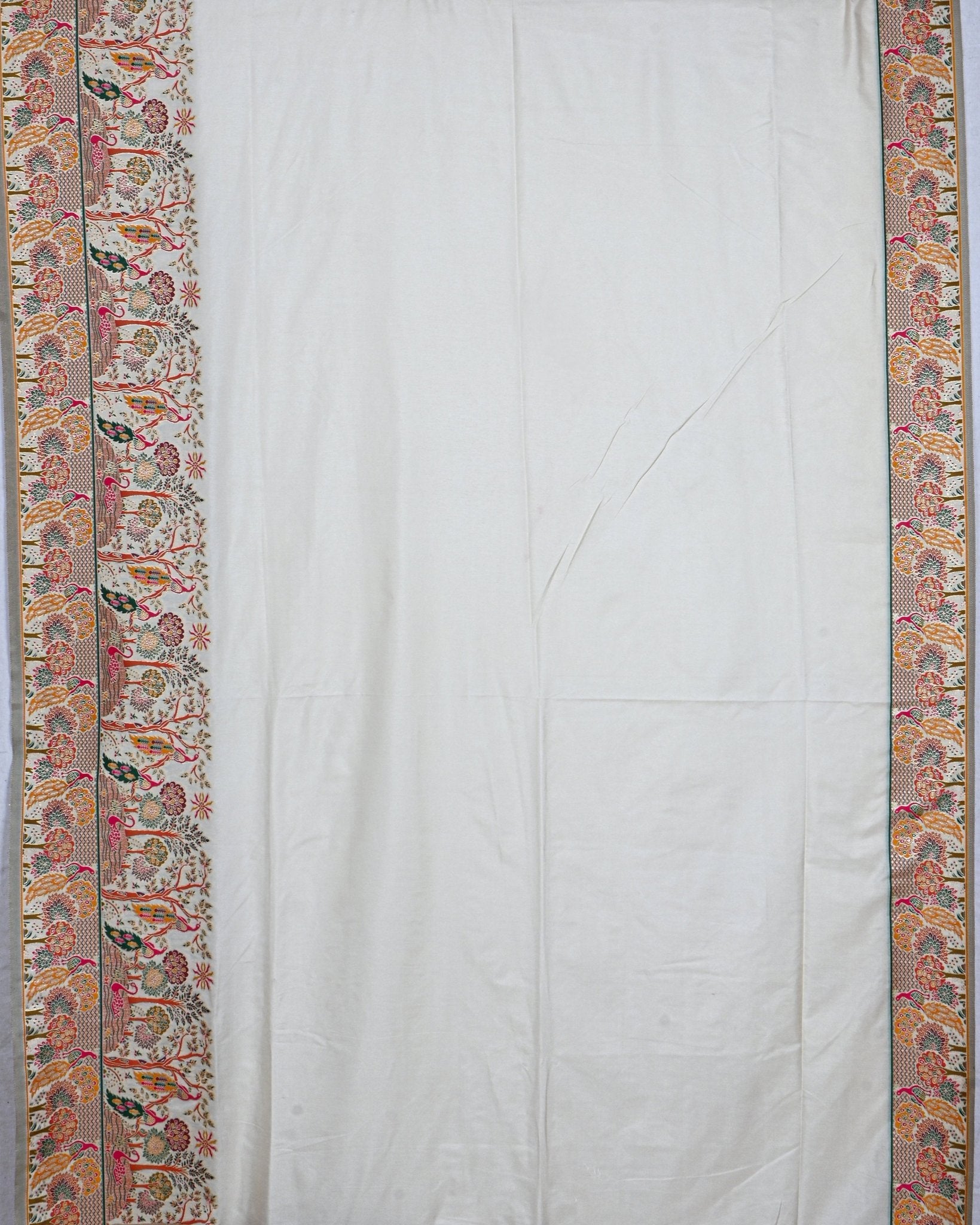 Off White color Silk Saree - Shop Vastram