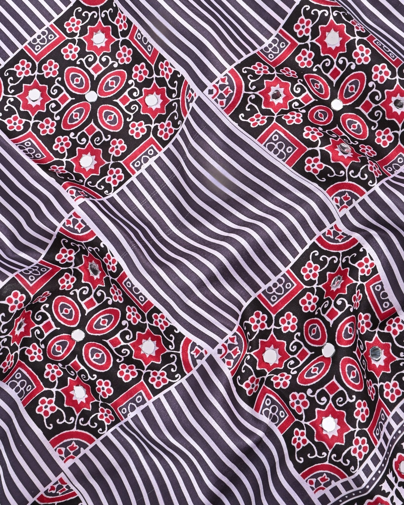 Off White Silk Printed Saree - Shop Vastram