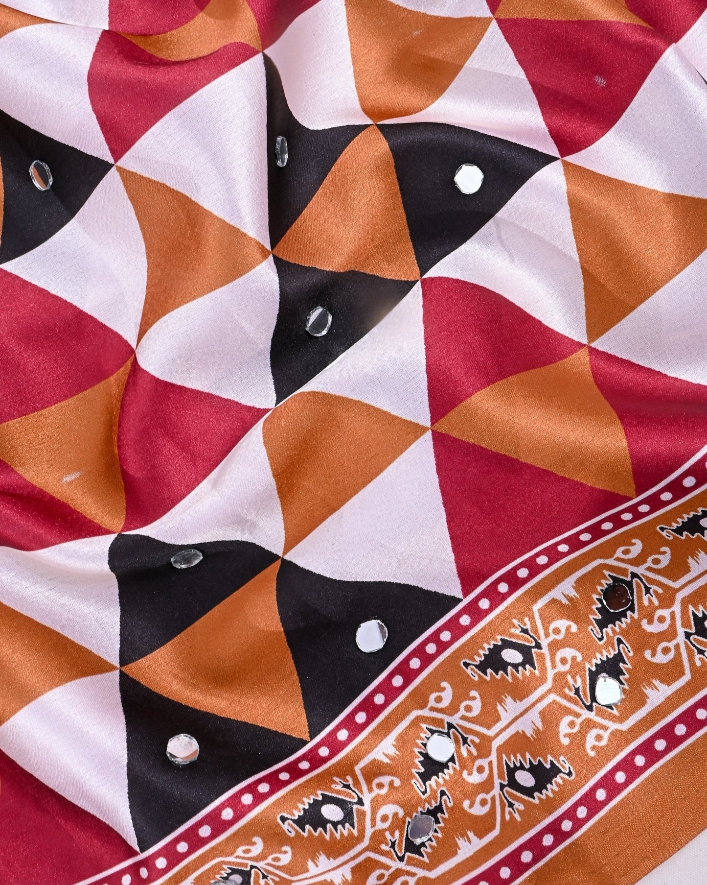 Off White Silk Printed Saree - Shop Vastram