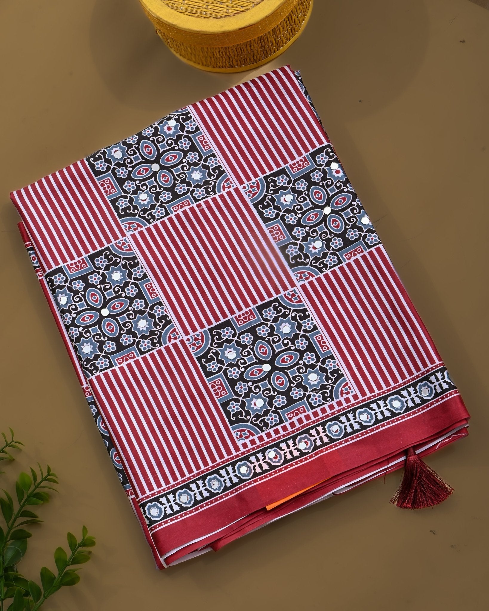 Off White Silk Printed Saree - Shop Vastram