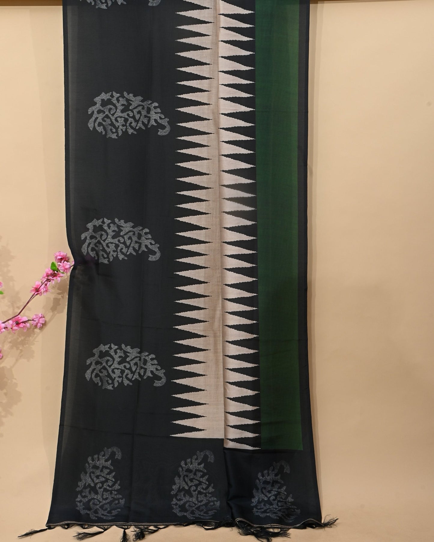 Off White Silk Printed Saree - Shop Vastram