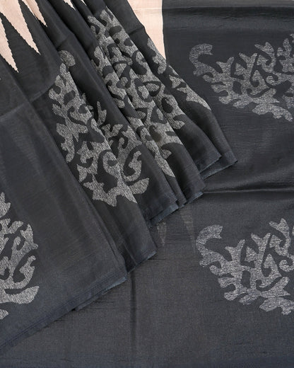 Off White Silk Printed Saree - Shop Vastram