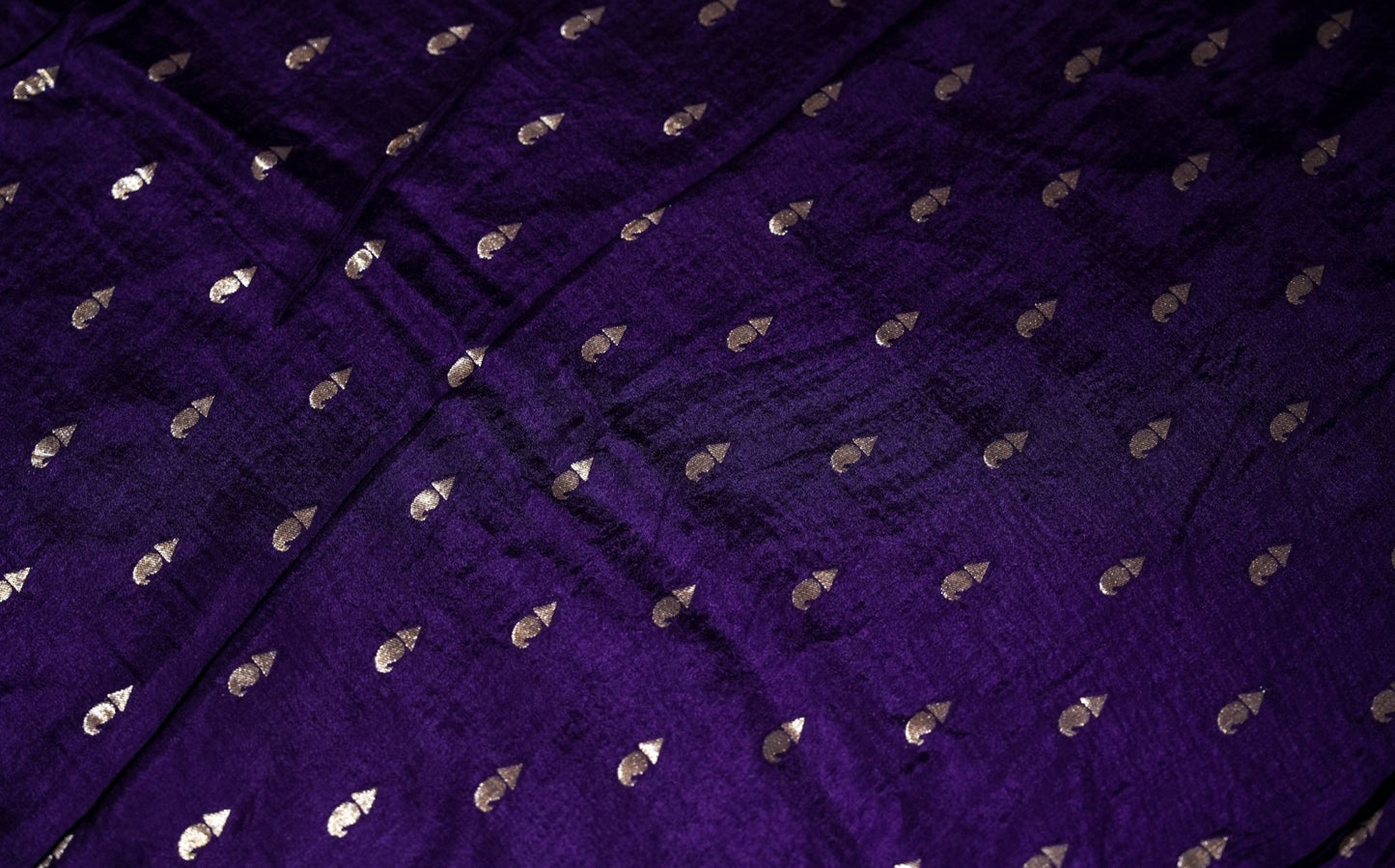 Peach Banarasi Silk Saree - Shop Vastram