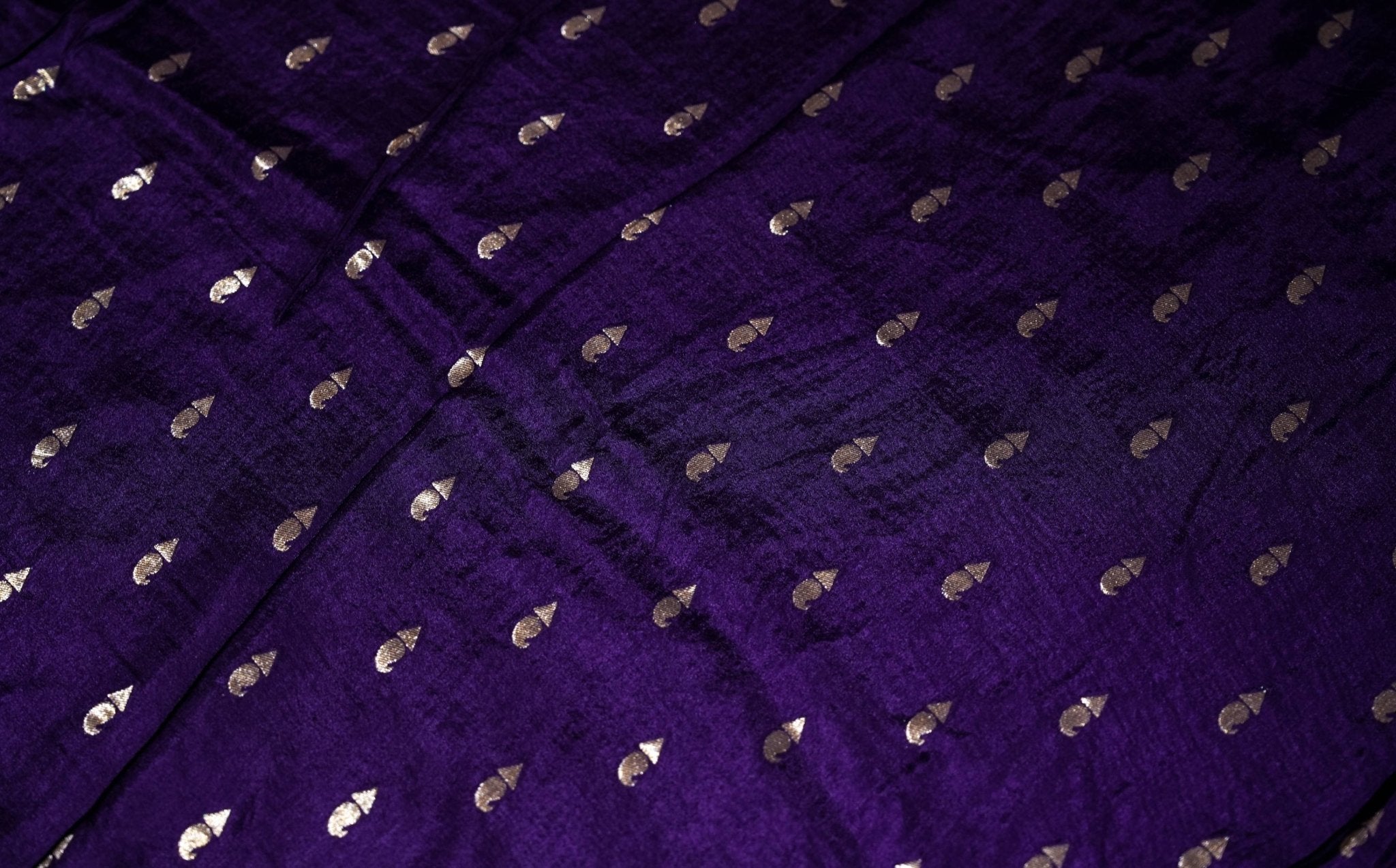 Peach Banarasi Silk Saree - Shop Vastram