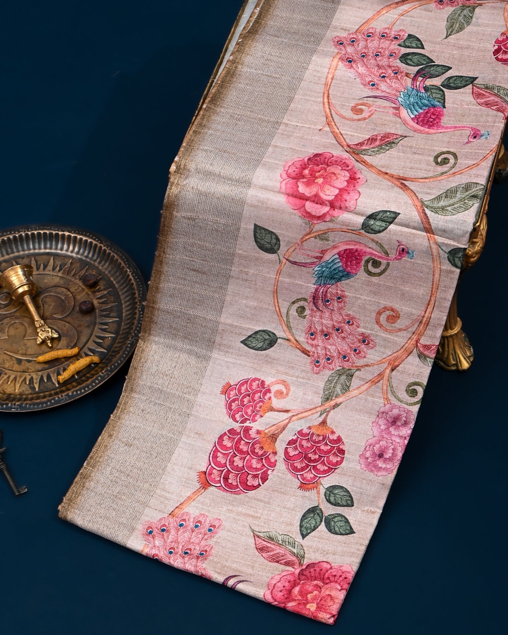 printed saree - Shop Vastram