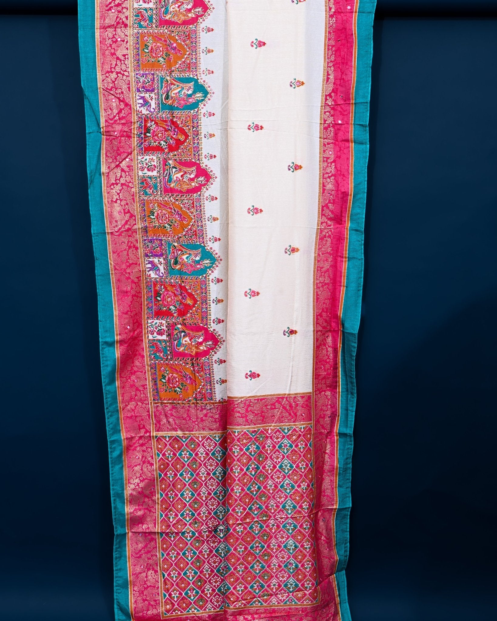 printed saree - Shop Vastram