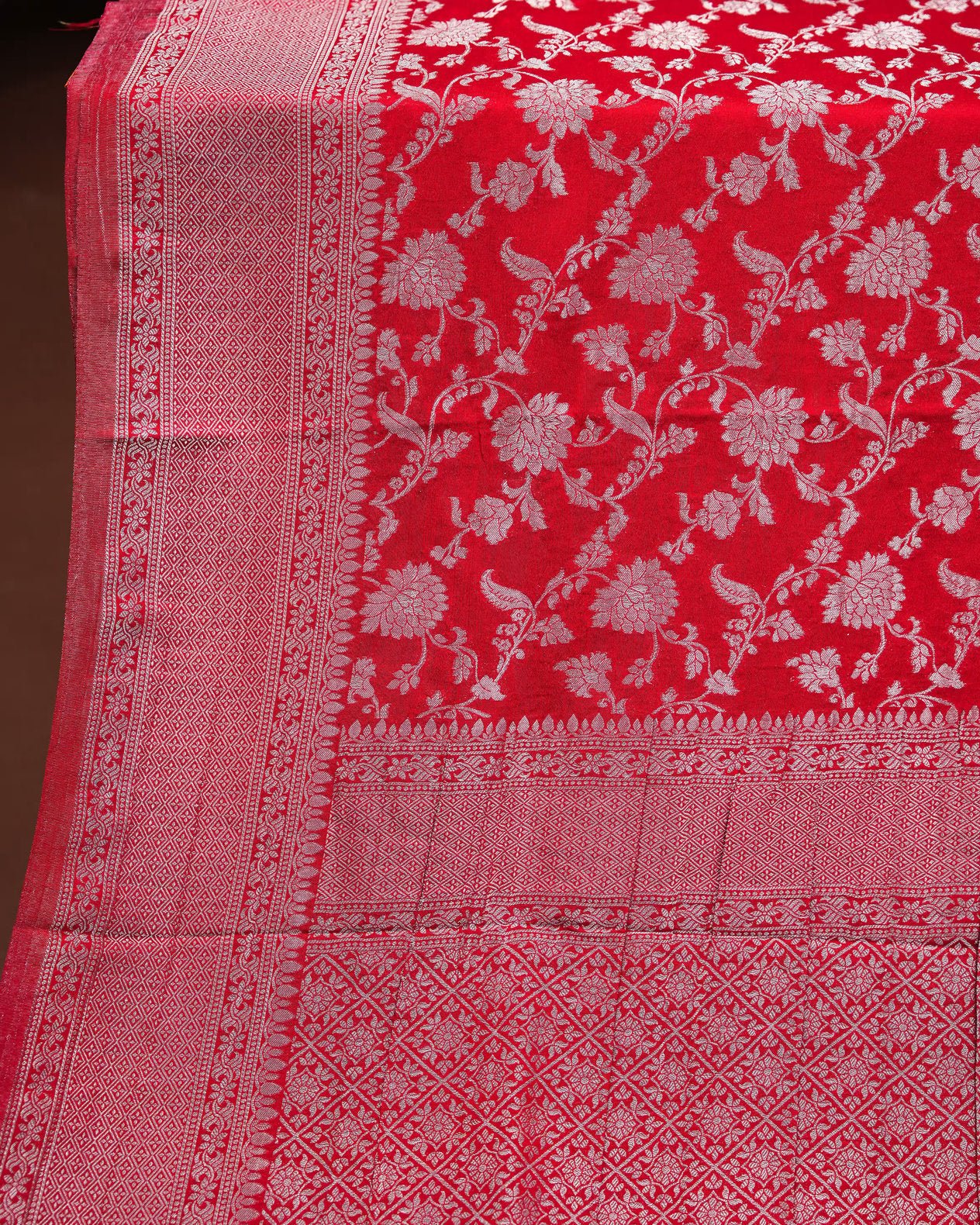Red Color Silk Saree - Shop Vastram